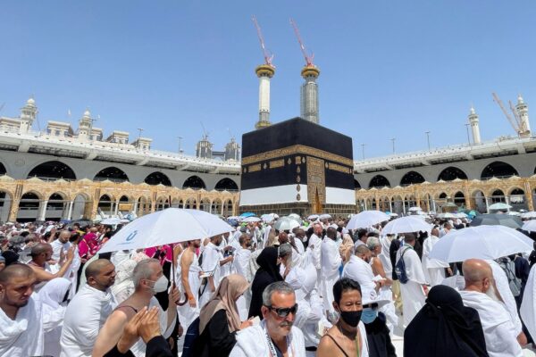 How to Select the Best Umrah Package - Agents Guide